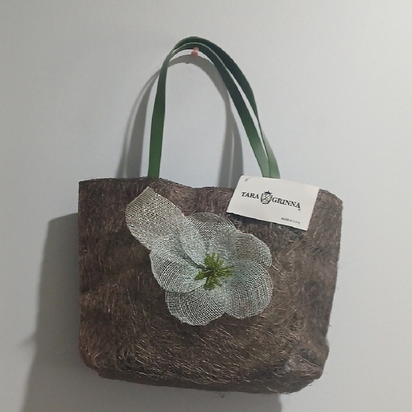 Rustic Brown and Green Floral Accent Tote Leather Handles New With Tag TARAGRIN - Picture 1 of 9